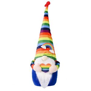 Gnomo de peluche de Navidad hecho a mano, gnomo arcoíris bonito para decoración del hogar, adorno de Navidad perfecto - Product Image 1