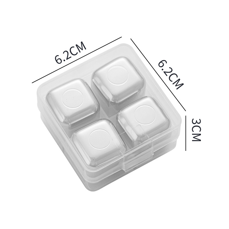 สี่ชิ้นไม่มีโลโก้ในกล่อง