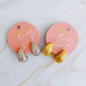 Orecchini a perno a goccia con cavo - Product Image 1