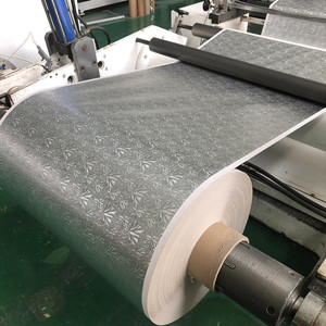 رقائق ألومنيوم ذهبية وفضية بتصميم منقوش - Product Image 4