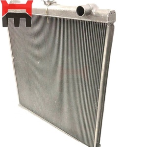 Pièces d'excavateur ZAX200 ZAX210, réservoir d'eau de refroidissement du radiateur 4448388 - Product Image 1