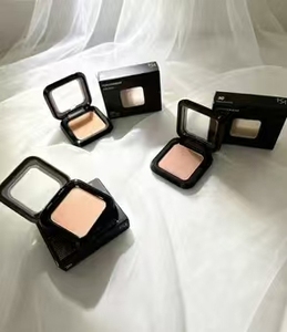 Brighten eye shadow, durable, natural, wet and dry, dual purpose, oil control, light, concealer, gold purpose, face powder - Product Image 4