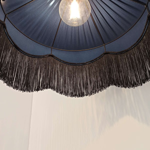 Tiffany blu reale ondulato paralume fatto a mano, lampada a sospensione. - Product Image 1