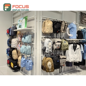 Solución Integral de Tienda: Mueble Exhibidor de Madera para Boutique y Tienda de Ropa - Product Image 2