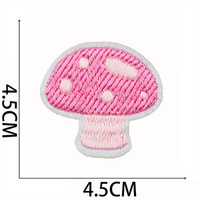 Vente en gros de haute qualité rouge thermocollant broderie coeur étoile champignon dessin animé arc-en-ciel lettre brodée au fer sur patchs
