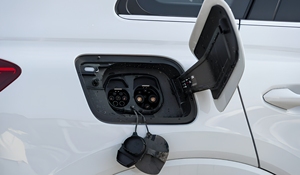 อาวดี้ คิว4 อี ทรอน ปี 2024 - Product Image 6