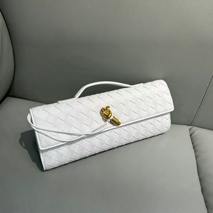 Túi xách nữ thời trang cao cấp năm 2025, chất liệu da bò dệt, kiểu dáng ngang, đeo vai, đeo chéo, cầm tay - Product Image 5