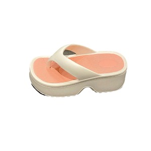 Chaussons pour homme et femme, élégants et tendance, pour l'extérieur, avec ajustement polyvalent et fonction antidérapante - Product Image 1
