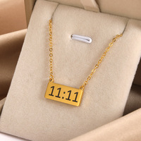Collier en acier inoxydable plaqué or 18K Double 11 ange numéro collier étanche 11:11 graver pièce carrée collier coeur