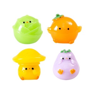 Ornements de canard en résine miniature style dessin animé pour décorations de bureau et de voiture - Product Image 5