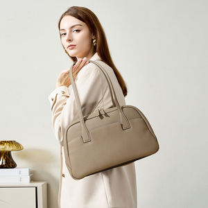 Sac fourre-tout de bowling élégant et vintage à la mode Sac à main portable de grande capacité en cuir Sacs à bandoulière quotidiens pour femmes pour filles - Product Image 2