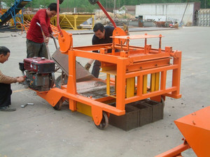 Máquina para Fabricar Bloques de Hormigón, Arena y Cemento QM4-45 Diésel de Alta Calidad, Marca Shengya, en Venta - Product Image 6