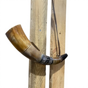 UO Viking Auténtica Trompeta de Cuerno de Buey Premium Pulida Estilo Animal Forma Natural Portátil Cuerno de Batalla Souvenir - Elegante y Histórico - Product Image 1