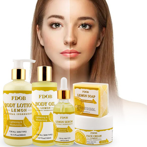 Coffret Éclaircissant Soins du Visage et du Corps au Citron et aux Herbes avec Vitamine C & Lotion Sérum Visage Crème et Huile Corporelle Luxueuses | Tous Types de Peaux - Product Image 1