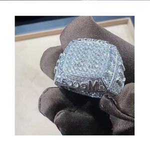 แหวนผู้ชายสั่งทำพิเศษจากจีน วัสดุ VVS มอยส์ซาไนต์ ทองคำแท้ 14K เงินสเตอร์ลิง - Product Image 1