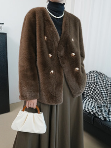 Imitation Mink 2024 Autumn and Winter New Fashion Korean Version Double-breasted V-collar Ferrets <strong>Green</strong> <strong>Fur</strong> Woman - Product Image 3