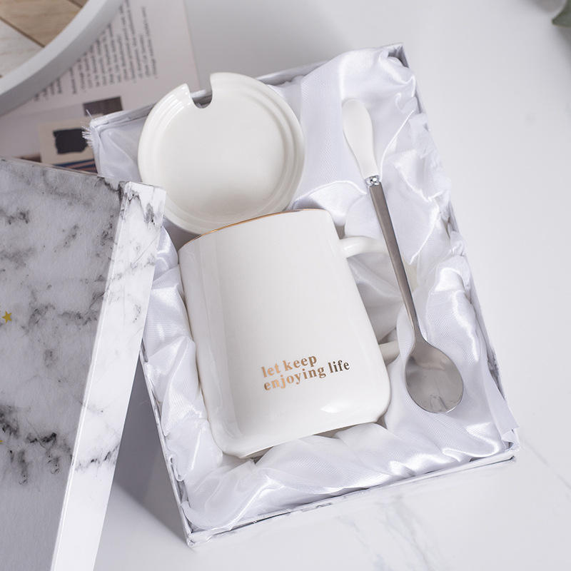 Profitez du coffret cadeau blanc