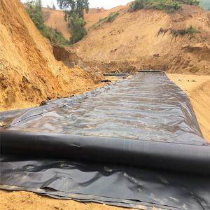 بطانة جيوممبرين من البولي إيثيلين عالي الكثافة لمزارع الخنازير والأغنام - Product Image 2
