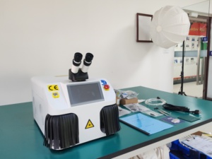 Máquina de Soldadura Láser YAG Portátil de 145W, Tipo Gabinete Cerrado, Refrigerada por Agua, Modo Pulsado, <span class=keywords><strong>para</strong></span> Reparación y Soldadura de Joyería - Product Image 4