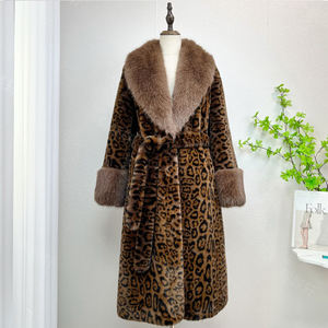 เสื้อโค้ทขนเฟอร์ลายเสือดาวสำหรับผู้หญิง สไตล์หรูหรา ขนเทียมแบบมิงค์ ให้ความอบอุ่นในฤดูหนาว  แบบยาว - Product Image 5