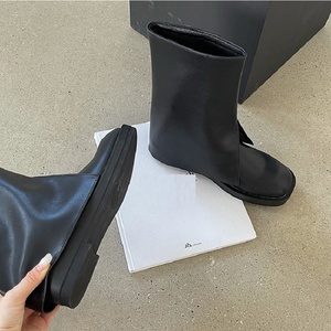 Bottines à la mode pour femme en cuir souple blanc uni, style pantalon, collection automne 2025 - Product Image 5