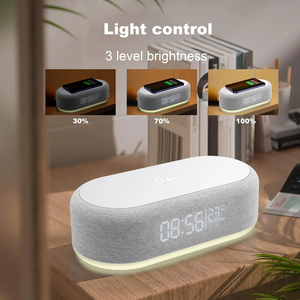 YTGEE 2026 Carregador Rápido de 15W com Luz Noturna LED, Relógio Despertador com Temperatura e Hora, Carregador Sem Fio Multifuncional 4 em 1 - Product Image 5