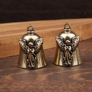 Llavero de Latón con Forma de Campana de Ángel, Adorno Decorativo, Pequeño Obsequio para el Hogar u Oficina - Product Image 1
