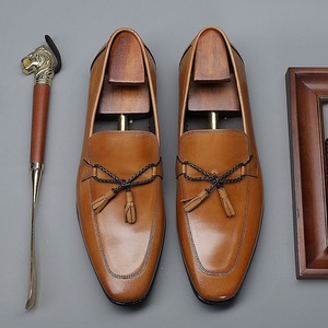 Zapatos de goteo de cuero de vaca genuino personalizados para hombres, mocasines informales sin cordones, proveedor de zapatos verificados para hombre, zapatos de moda para hombres - Product Image 2