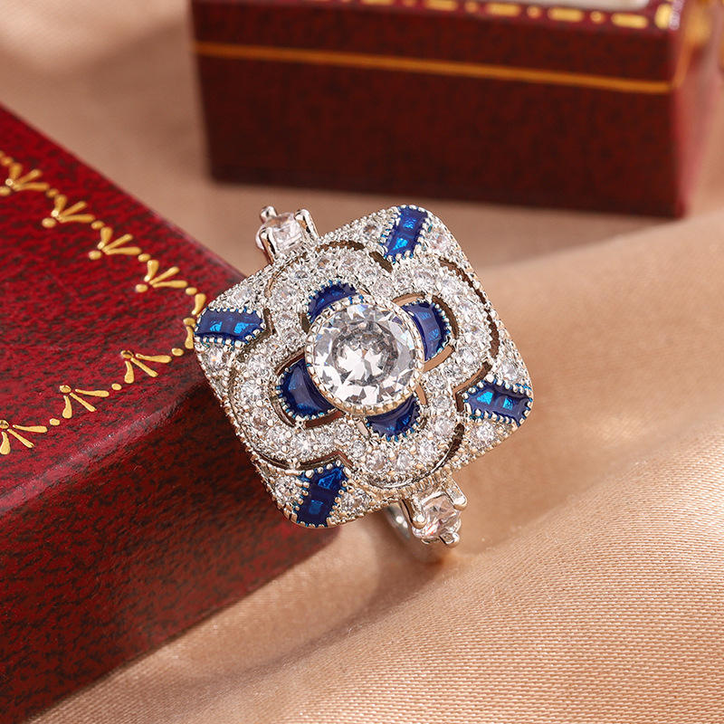 Retro Four-Leaf Clover Pattern Ring Platinum Plated Brass Blue Zircon ...