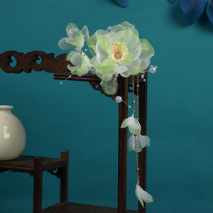 New original design, handmade antique style hair accessory for children, green gradient silk flower tassel hair <b>clip</b>, Hanfu - Product Image 2