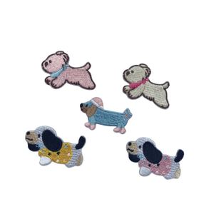 Parche Bordado de Perro Adorable de 3.2cm de Altura con Base Termoadhesiva/Adhesiva - Product Image 1