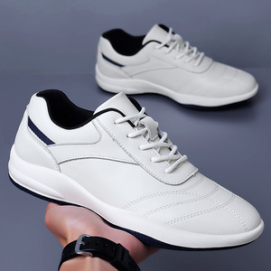 Zapatillas Deportivas Casuales de Cuero para Hombre, Color Blanco, Suela Suave, con Cordones Delanteros, Color Sólido, Origen Wenzhou - Product Image 3