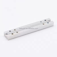 Pièces usinées CNC personnalisées à bas prix, supports de glissières de rail, blocs de roulement carrés, guides linéaires