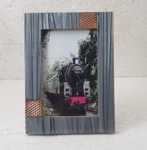 Antique Brass Vintage Floating Photo <b>Frame</b> Glass Metal <b>Picture</b> Photo <b>Frame</b> Wood Wall Decorative Color Material <b>Wedding</b> Occasions - Product Image 2