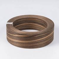Bande de bordure de meubles en PVC de qualité supérieure au prix de gros d'usine. Baguettes décoratives largement utilisées pour la finition des tables et des armoires