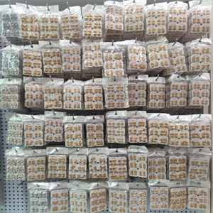 गर्म बिक्री कस्टम डुबाई 14k 18k 24k जिरकॉन सोने की लुगदी हुई महिला आर्टेस पर मेयर - Product Image 1