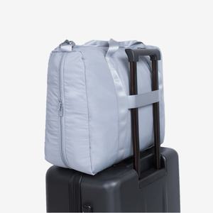 Sac de voyage pliable personnalisé de haute qualité avec logo, en polyester imperméable, à bandoulière, portable - Product Image 6