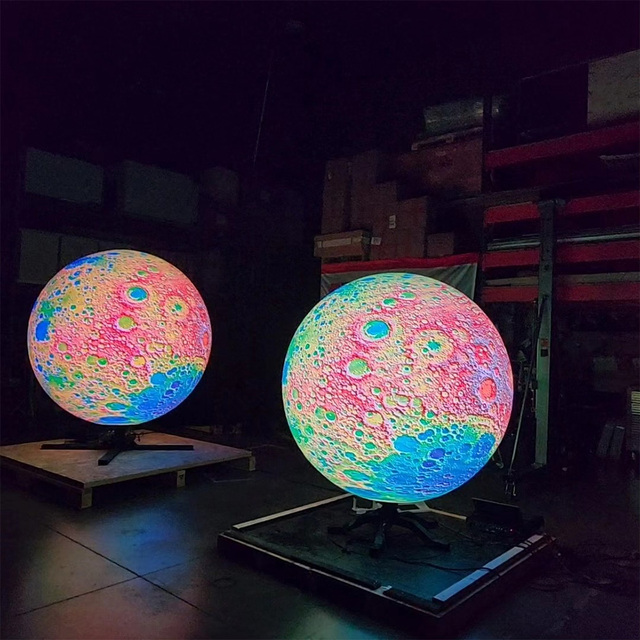 Shaped LED Spherical Screen Globe Diameter 0.7m 1m 1.5m 2m Sphere Display P2 P2.5 LED Ball Indoor/Outdoor Digital Signage 120Hz
