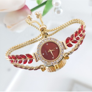 นาฬิกาควอตซ์หญิงนางเงือกประดับเพชรนาฬิกาควอตซ์แบบดึงออกได้ - Product Image 3