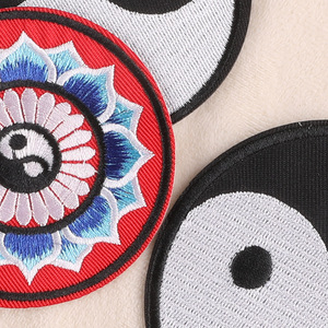 Parches de Tela de Poliéster Bordados a Máquina con Diseño de Tai Chi, <span class=keywords><strong>Ocho</strong></span> <span class=keywords><strong>Trigramas</strong></span> y Yin-Yang para Ropa, Sombreros y Accesorios - Product Image 3