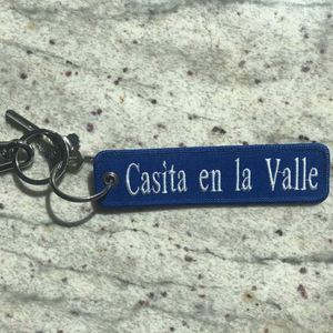 พวงกุญแจผ้าพรีเมียม LCC1336 พร้อมห่วงคล้องกุญแจ ปักลายสองด้าน รับปักลายตามสั่ง - Product Image 3