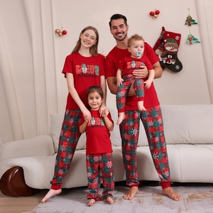 Familie bijpassende zomer kerstpyjama's dames heren kinderen elegante cartoonprint 2-delige ademende sneldrogende pyjama met korte mouwen - Product Image 3