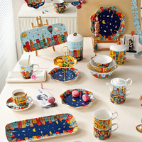 Collection Fiesta de la ville moderne et amusante, ensembles de vaisselle en porcelaine de luxe personnalisés, vaisselle en céramique bleue avec tasses