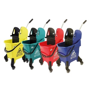 Seau à serpillière <span class=keywords><strong>mobile</strong></span> 31L avec essoreuse intégrée et chariot, en plastique PP écologique, pour usage intérieur et extérieur, bleu, personnalisable - Product Image 1