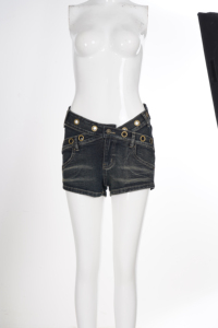 Shorts en jean asymétriques vintage Y2K punk pour femmes, détails multi-rivets, taille basse, style hot pants - Product Image 6