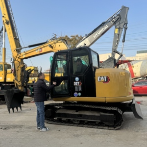 Miniexcavadora CAT 307E Usada de 7 Toneladas, Excavadora Compacta Original Caterpillar Serie E con Cuchilla Topadora en Stock en Shanghái - Product Image 6