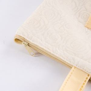 ถุงกระดาษไทเวค ดูปองท์ แบบกำหนดเอง ตกแต่งสวยงาม เป็นมิตรกับสิ่งแวดล้อม รีไซเคิลได้ ซักล้างได้ รุ่นใหม่ ปี 2026 - Product Image 3