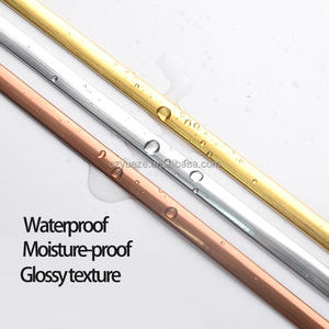 Adhésif flexible de garniture de décoration de bande de bord de tuile de bande d'or de mur de PVC pour le miroir de porte de plafond - Product Image 2