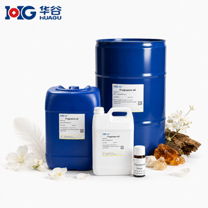 Wholesale Sandalwood Oud Amber Heat Resistant Long Lasting IFRA Compliant Candle Fragrance Oil for Soy Wax Candle Making - Product Image 1