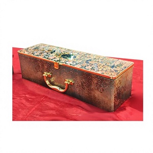 Boîte-cadeau personnalisée de luxe en bois massif, série en résine cristalline, thème de la Saint-Valentin, finition polie - Product Image 1
